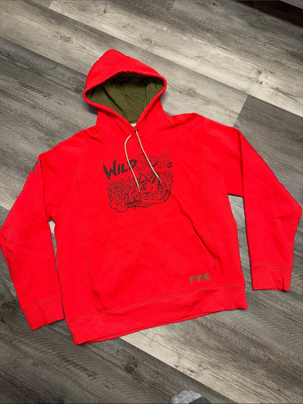 RTIC hoodie sweater pullover